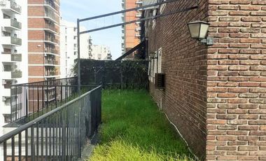 Excelente edificio antiguo de categoria en Barrancas de Belgrano con vista Rio y verde.