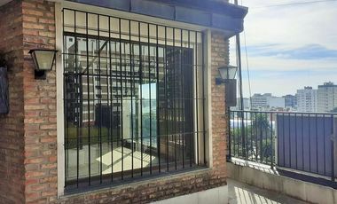 Excelente edificio antiguo de categoria en Barrancas de Belgrano con vista Rio y verde.