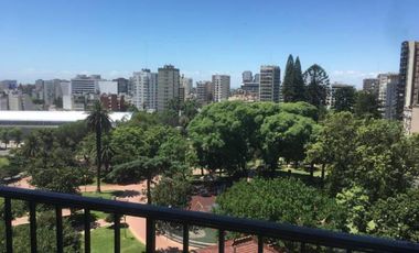 Excelente edificio antiguo de categoria en Barrancas de Belgrano con vista Rio y verde.
