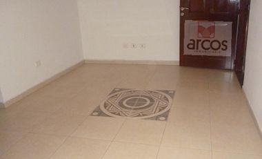 apartamento en arriendo en el llano. Cod A10323