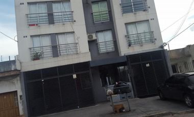 COCHERAS EN EDIFICIO VILLA BOSCH