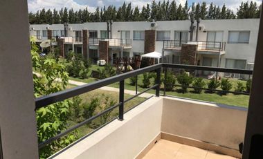 Alquiler Anual Duplex 3 Ambientes Casas Del Sendero Nordelta Tigre