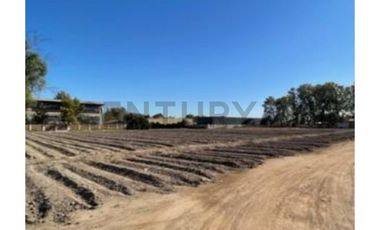 Venta de terreno en Isla de Maipo