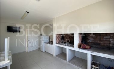 HERMOSO DEPARTAMENTO 2 AMB. FRENTE AL MAR, PISCINA Y COCHERA CUBIERTA!