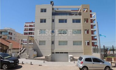 HERMOSO DEPARTAMENTO 2 AMB. FRENTE AL MAR, PISCINA Y COCHERA CUBIERTA!