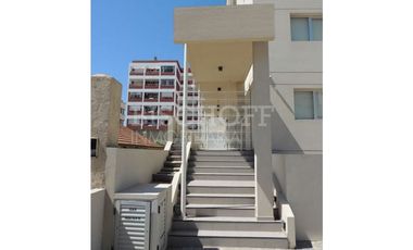 HERMOSO DEPARTAMENTO 2 AMB. FRENTE AL MAR, PISCINA Y COCHERA CUBIERTA!