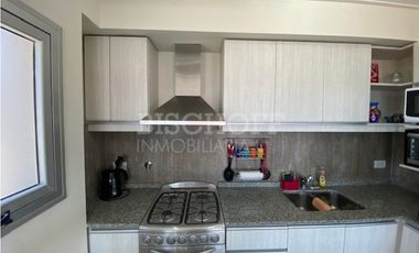 HERMOSO DEPARTAMENTO 2 AMB. FRENTE AL MAR, PISCINA Y COCHERA CUBIERTA!