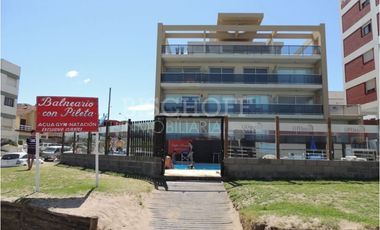 HERMOSO DEPARTAMENTO 2 AMB. FRENTE AL MAR, PISCINA Y COCHERA CUBIERTA!