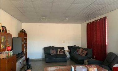 CASA EN VENTA REMODELADA EN RIO ABAJO