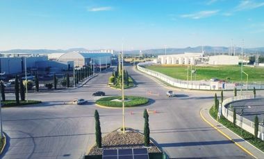Terreno industrial en venta 8200 m en parque cerca de queretaro