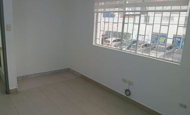 oficina en arriendo en chico alto. Cod A125661