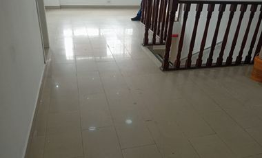 oficina en arriendo en chico alto. Cod A125661