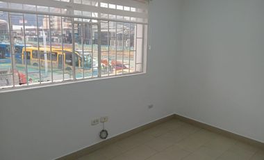 oficina en arriendo en chico alto. Cod A125661