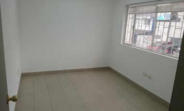 oficina en arriendo en chico alto. Cod A125661