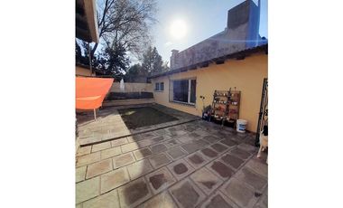 PERMUTAMOS - CHALET ALQUILADO POR DPTO EN LA PLATA