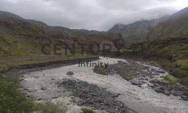 TERRENO EN VENTA PARA NEGOCIO TURISTICO EN BAÑOS 1000000 USD