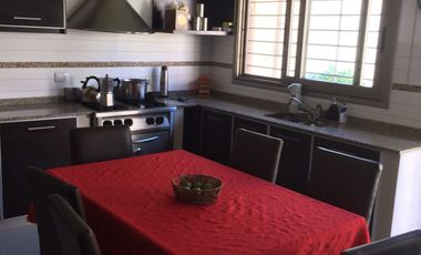 Venta de Excelente casa en Quilmes Residencial