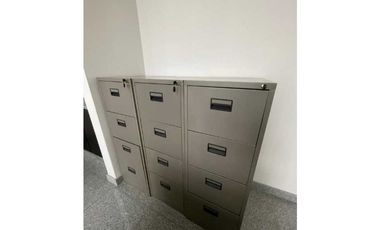 ALQUILER OFICINAAMOBLADA HABITATS  AREA BANCARIA 80 M2 MTTO INCLUIDO