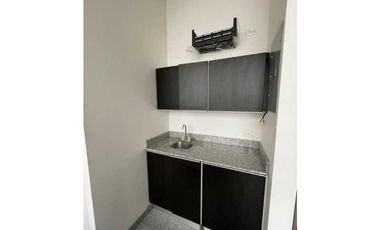 ALQUILER OFICINAAMOBLADA HABITATS  AREA BANCARIA 80 M2 MTTO INCLUIDO