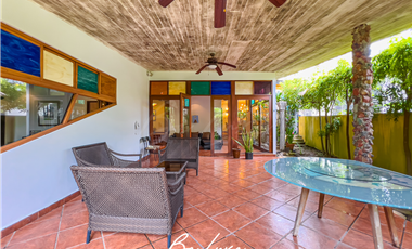 LOMA ALEGRE CASA CON PISCINA PRIVADA EN VENTA, ALTOS DEL GOLF (2)