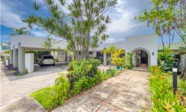 LOMA ALEGRE CASA CON PISCINA PRIVADA EN VENTA, ALTOS DEL GOLF (2)