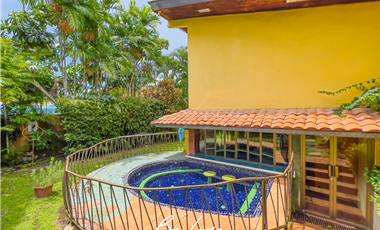 LOMA ALEGRE CASA CON PISCINA PRIVADA EN VENTA, ALTOS DEL GOLF (2)