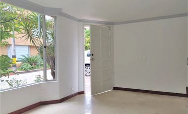 PR11692 CASA A LA RENTA EN SECTOR PONTEVEDRA, ENVIGADO