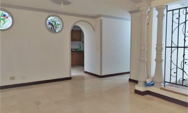 PR11692 CASA A LA RENTA EN SECTOR PONTEVEDRA, ENVIGADO