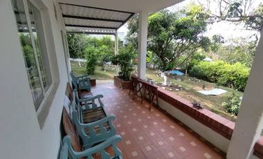 Venta de Casa - Finca en Ruitoque Bajo - Acapulco. Cod V5825