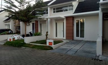 RUMAH TERMURAH TEPI JALAN UTAMA DEKAT BANDARA SAMRATULANGI