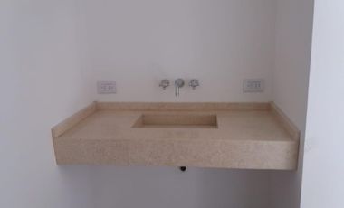 Casa en venta. Lote interno. con pileta San Matías, Escobar
