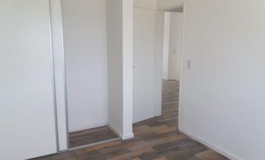 Casa en venta. Lote interno. con pileta San Matías, Escobar