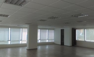 oficina en arriendo en chico. Cod A50323
