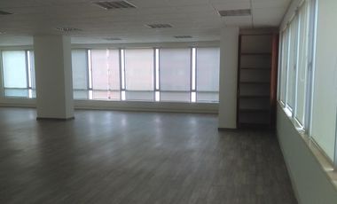 oficina en arriendo en chico. Cod A50323