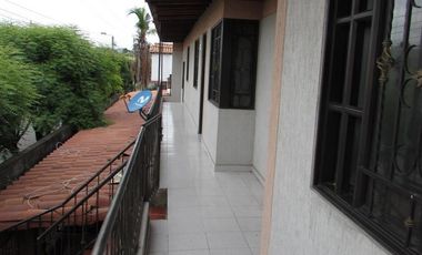 casa en venta en quinta oriental. Cod V18463