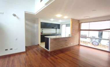casa en venta en el paraiso-chapinero. Cod V4951
