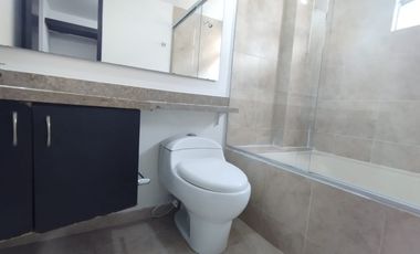 casa en venta en el paraiso-chapinero. Cod V4951