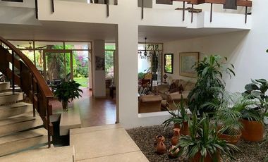 CAOBOS CASA Y TRES LOCALES.