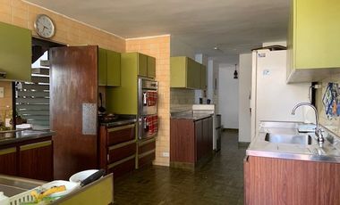 CAOBOS CASA Y TRES LOCALES.