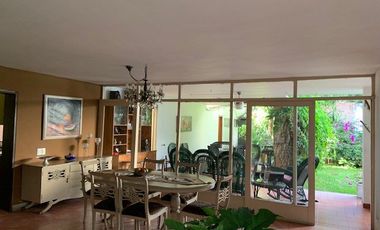 CAOBOS CASA Y TRES LOCALES.