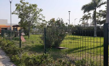 CASA EN VENTA FRACC. PALMAS GREEN CON RECAMARA EN P.B. MEDELLIN,VER.