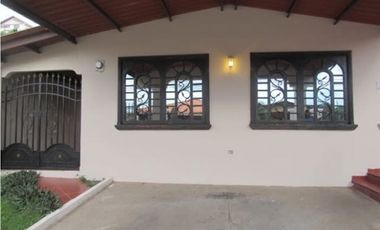 AM Se alquila casa en Brisas del Golf $ 950