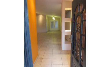 AM Se alquila casa en Brisas del Golf $ 950