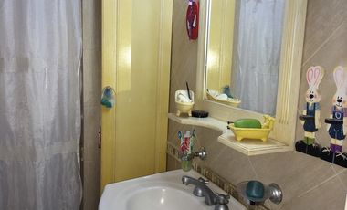 IMPECABLE CASA EN CASTELAR COD 519