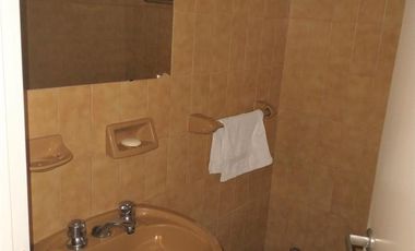 Chalet en 1 planta, 3 dormitorios, jardín, cochera.