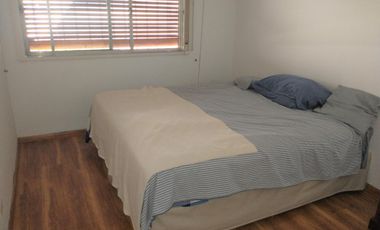 Chalet en 1 planta, 3 dormitorios, jardín, cochera.