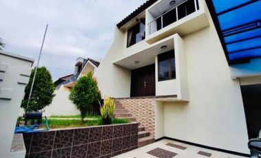 Rumah Villa Mewah Siap Huni di Puncak Dieng Kota Malang