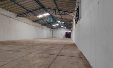 bodega en arriendo en via 40. Cod A1035