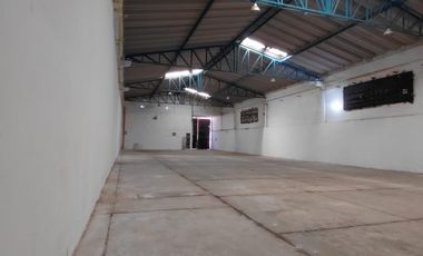 bodega en arriendo en via 40. Cod A1035