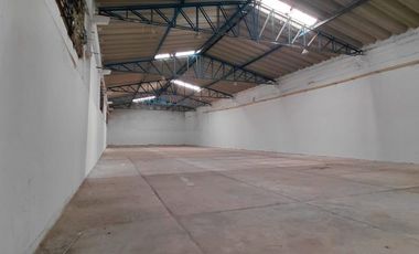 bodega en arriendo en via 40. Cod A1035